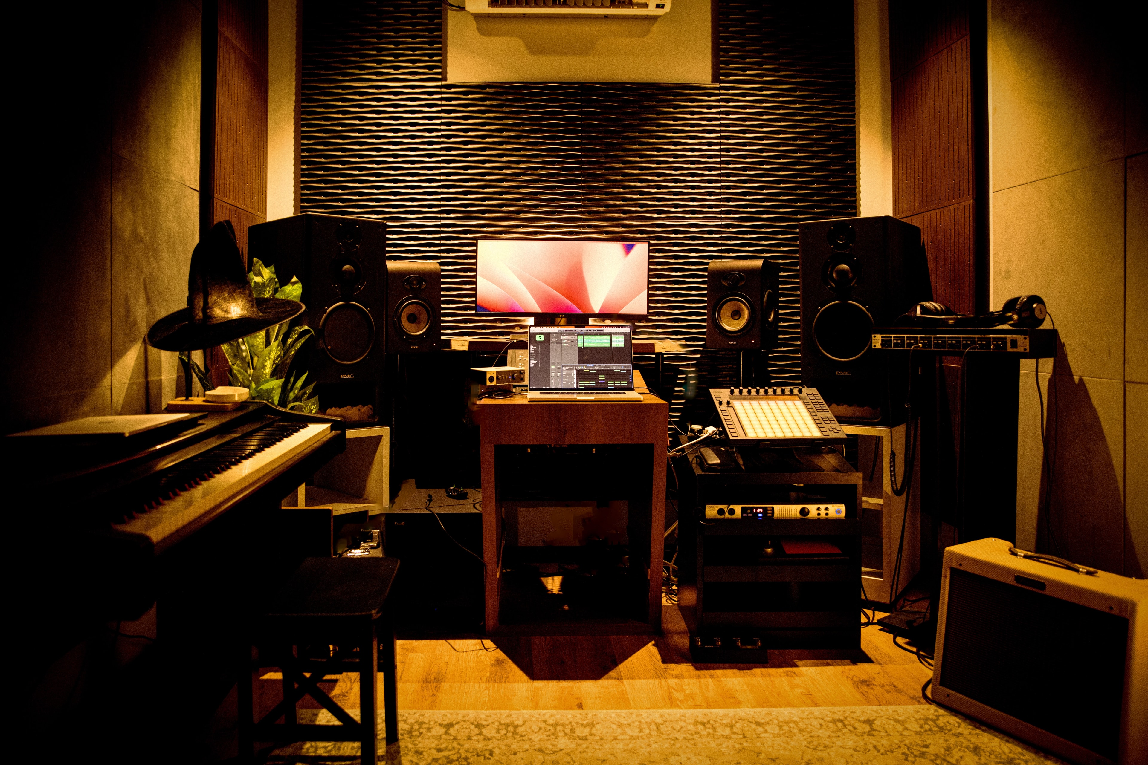 Stitch Audio studio 2